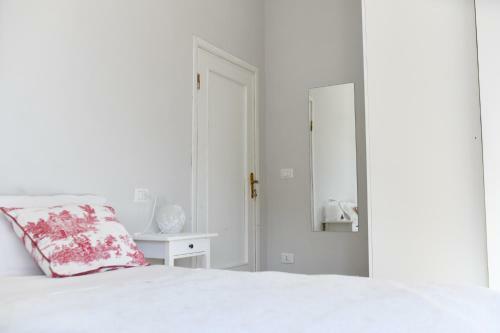 B&B Porta Romana-language And Art