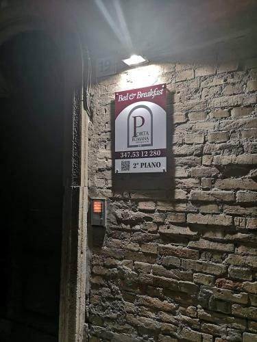 B&B Porta Romana-language And Art