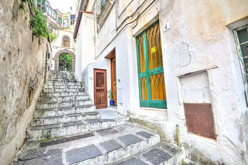 Atrani Villa Sleeps 5 Wifi