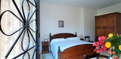 Castiglione Apartment Sleeps 3 Pool Wifi