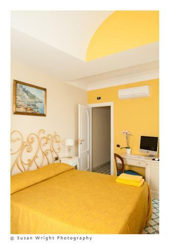 Bed & Breakfast La Scogliera Rooms