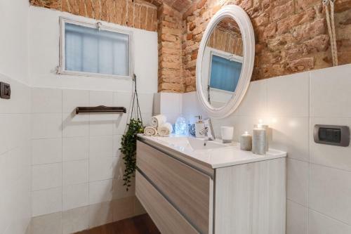 Asti City Center Apartment