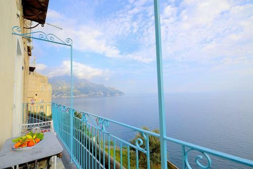Castiglione Villa Sleeps 4 With Air Con