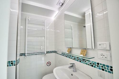 Castiglione Villa Sleeps 4 With Air Con