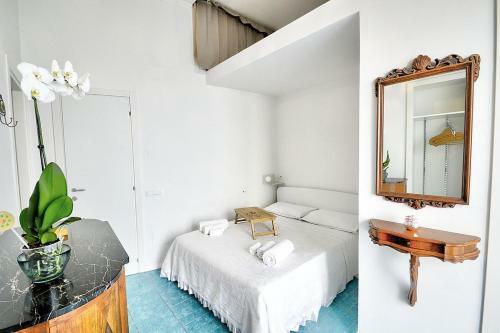 Castiglione Villa Sleeps 4 With Air Con