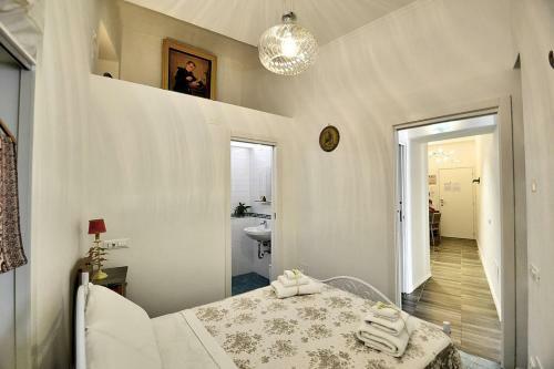 Castiglione Villa Sleeps 5 With Air Con