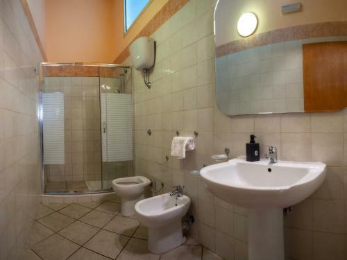 Hostal Naro Suites And Rooms
