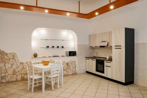 Hostal Naro Suites And Rooms