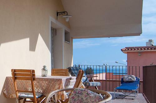 Charming 1-bed Apartment In Avola