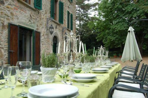 Badia Agnano Villa Sleeps 18 Pool Wifi