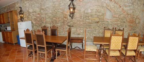 Badia Agnano Villa Sleeps 22 Pool Wifi