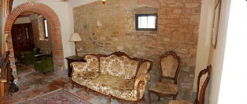 Badia Agnano Villa Sleeps 22 Pool Wifi