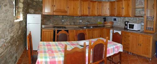 Badia Agnano Villa Sleeps 22 Pool Wifi