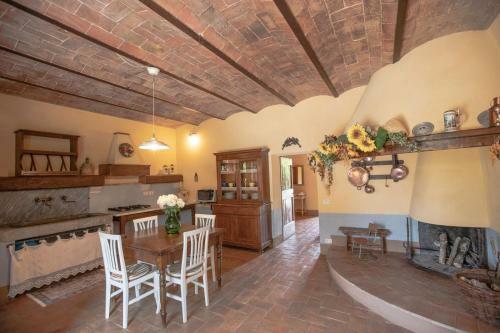 Bagno Vignoni Villa Sleeps 17 Pool Wifi