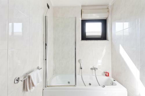 Bari Waterfront Apartment