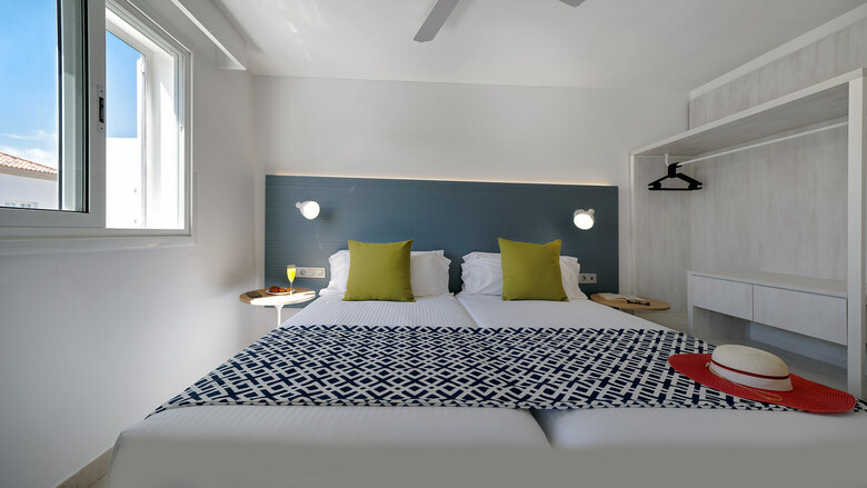 Hotel Broncemar Beach Suites