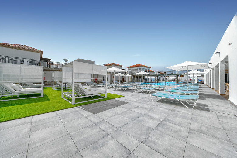 Hotel Broncemar Beach Suites