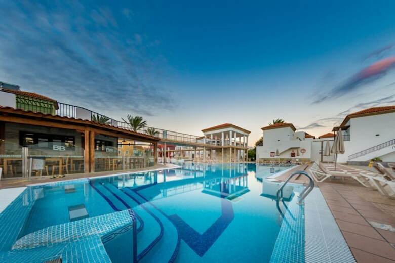 Hotel Broncemar Beach Suites