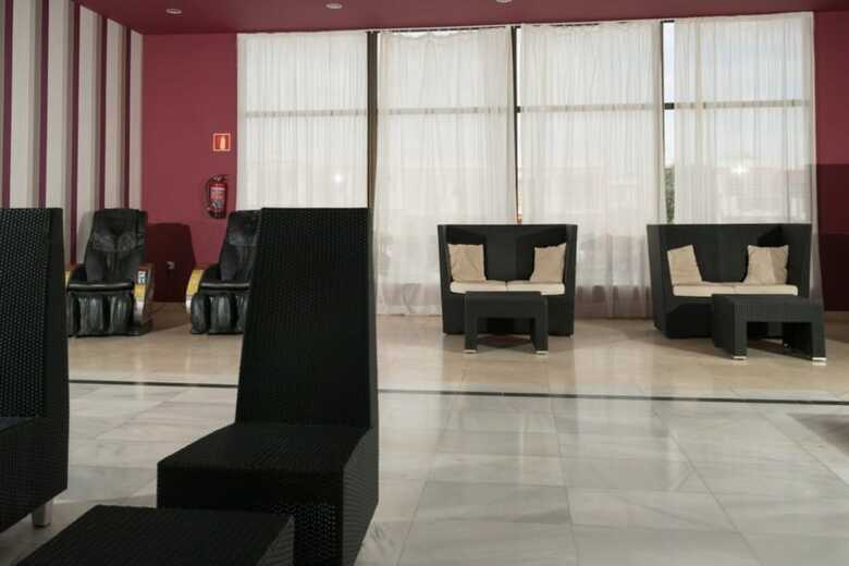 Hotel Broncemar Beach Suites