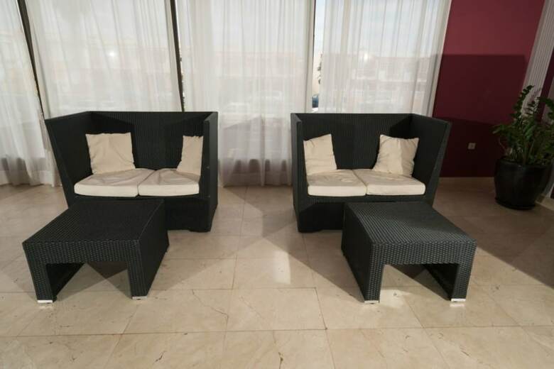 Hotel Broncemar Beach Suites