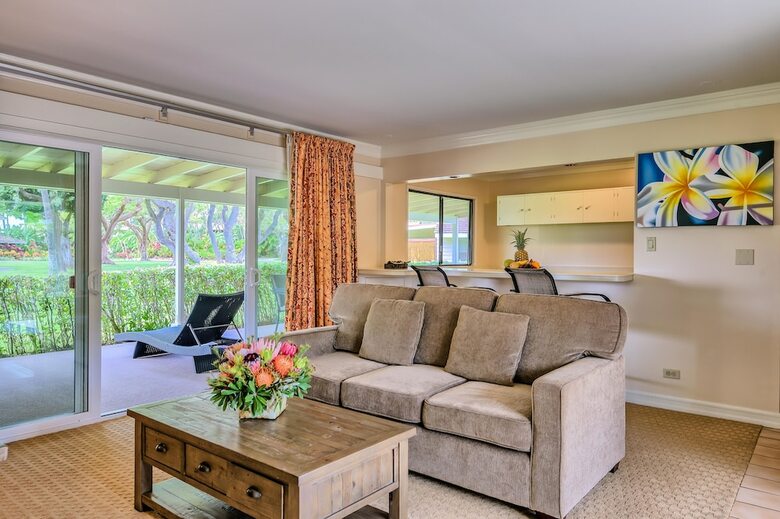 Hotel Royal Lahaina Resort & Bungalows