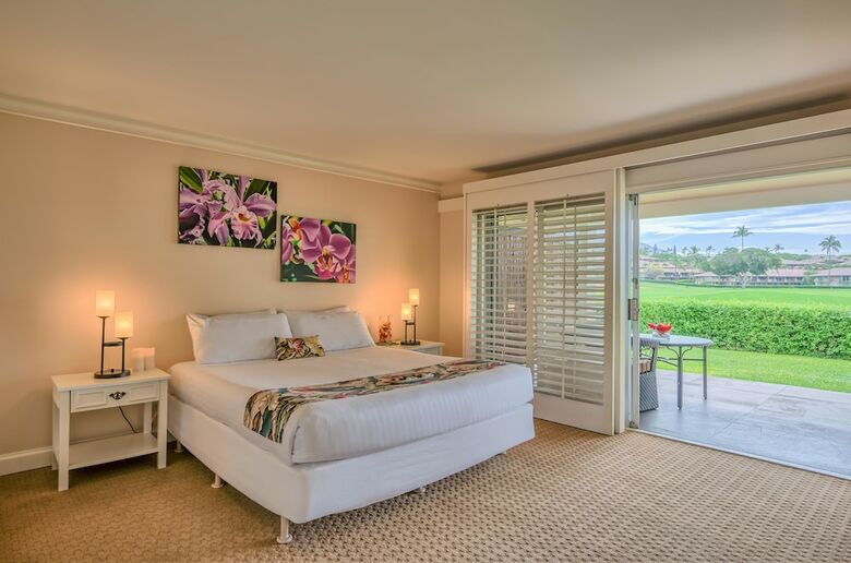 Hotel Royal Lahaina Resort & Bungalows