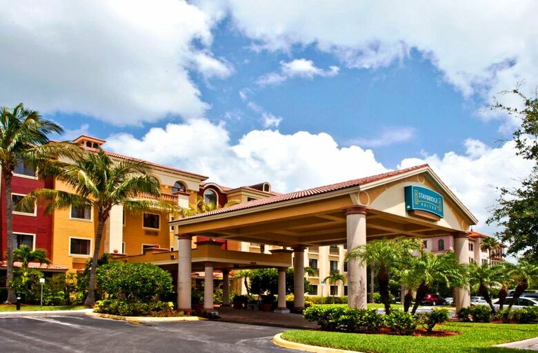 Hotel Staybridge Suites Naples-gulf Coast