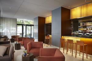 Hotel James