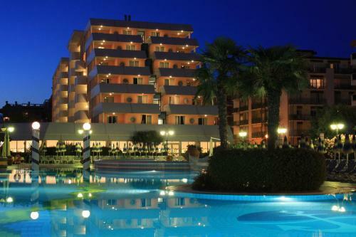 Aparthotel Holiday