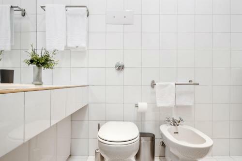 Apartamento Pratello Elegante E Raffinata Mansarda