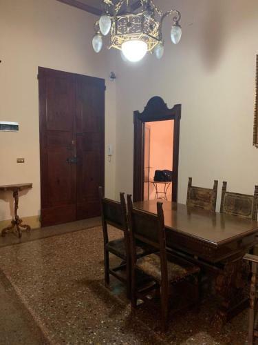 Farolfi Apartments Palazzo Bargellini Panzacchi