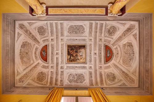 Palazzo Di Alcina - Residenza D'epoca - Luxury B&B