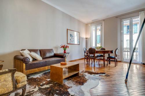 A Due Passi Dalla Pinacoteca Apartment