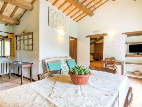 Inviting Apartment In Borgo Pace Amidst Hills