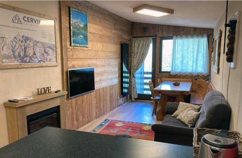 Even Apartment