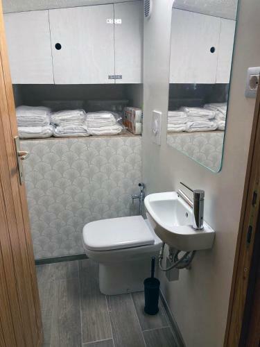 Even Apartment