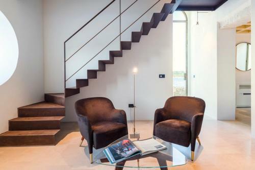 Brucoli Villa Sleeps 6 With Air Con