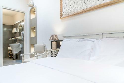 Hostal The Place