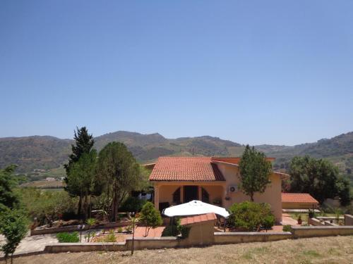 Bed & Breakfast Eden Di Segesta