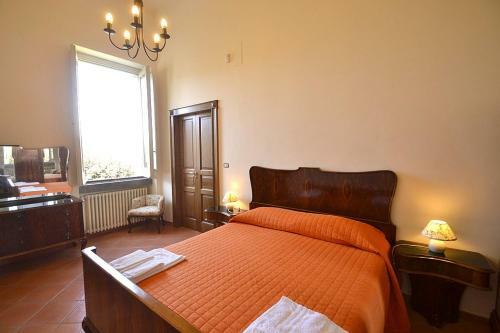 Calvanico Villa Sleeps 8 Wifi