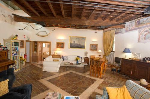 Hostal La Torretta Historical Home