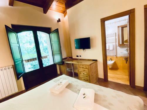 Apartamento Campagna Waterfalls View Suites
