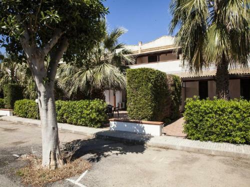 Villa Classy Apartment In Campofelice Di Roccella Near Beach