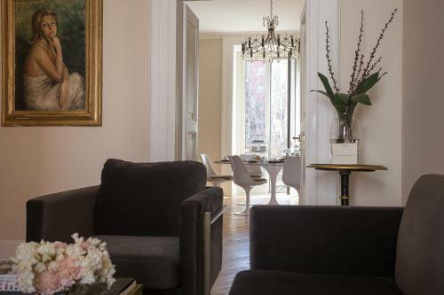 Hostal Gmarconi Suites 136