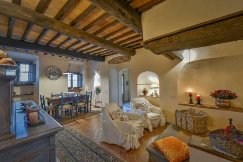 Baco Villa Sleeps 8 Pool Air Con Wifi