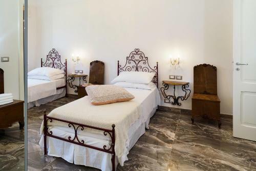 Villa In Catute Sleeps 10 With Pool Air Con And Wifi