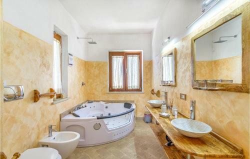 Nice Home In Canino Vt With Wifi And 7 Bedrooms