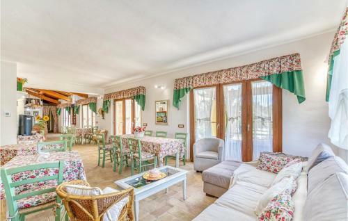 Nice Home In Canino Vt With Wifi And 7 Bedrooms