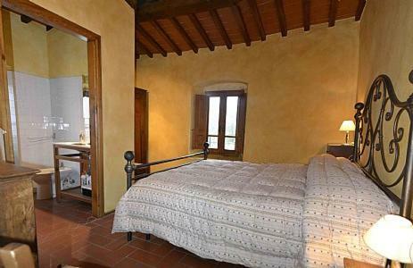 Castelfranco Di Sopra Villa Sleeps 2 Pool