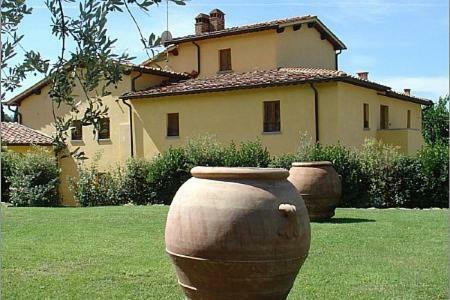 Castelfranco Di Sopra Villa Sleeps 2 Pool